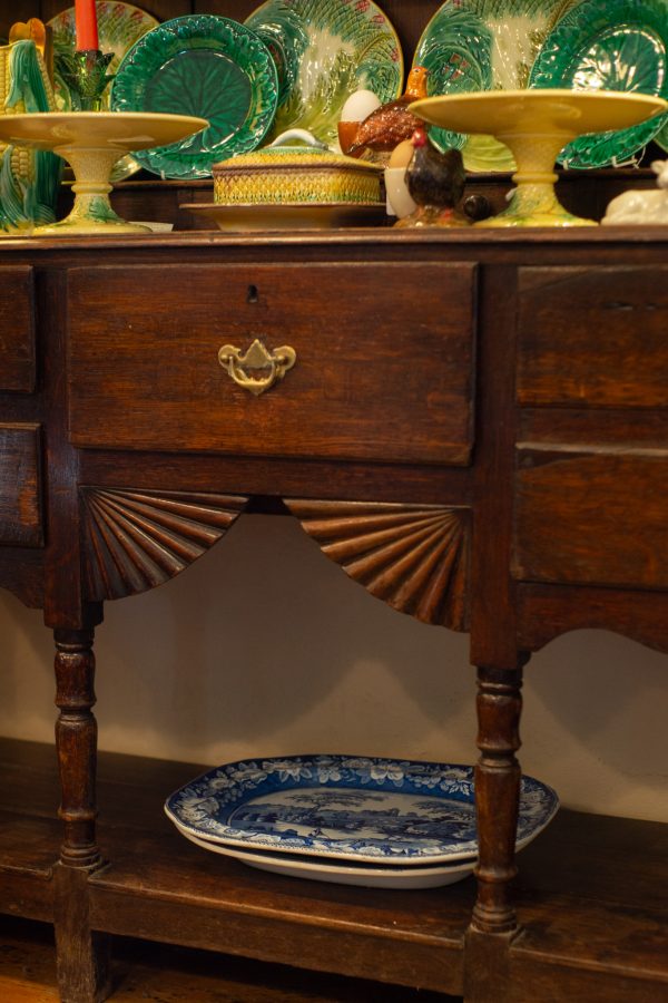 Georgian Oak Dresser - Image 4