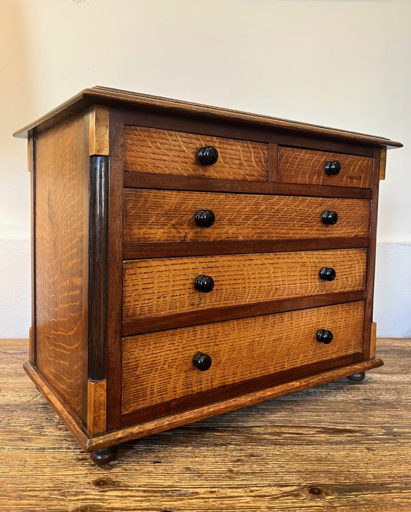 Superb Arts & Crafts Miniature Drawers/Apprentice Piece