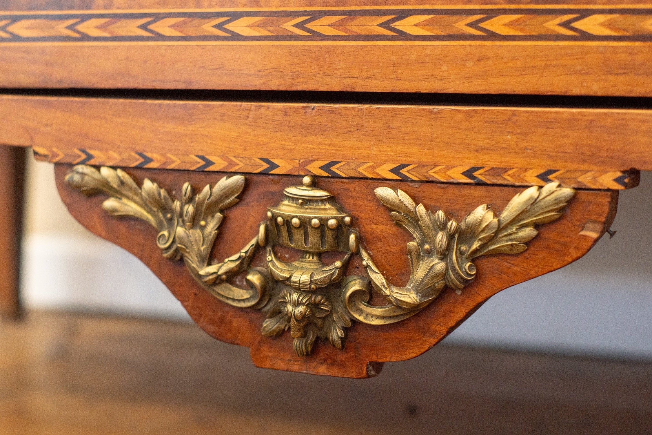 A Superb French Louis XVI Commode - Image 7
